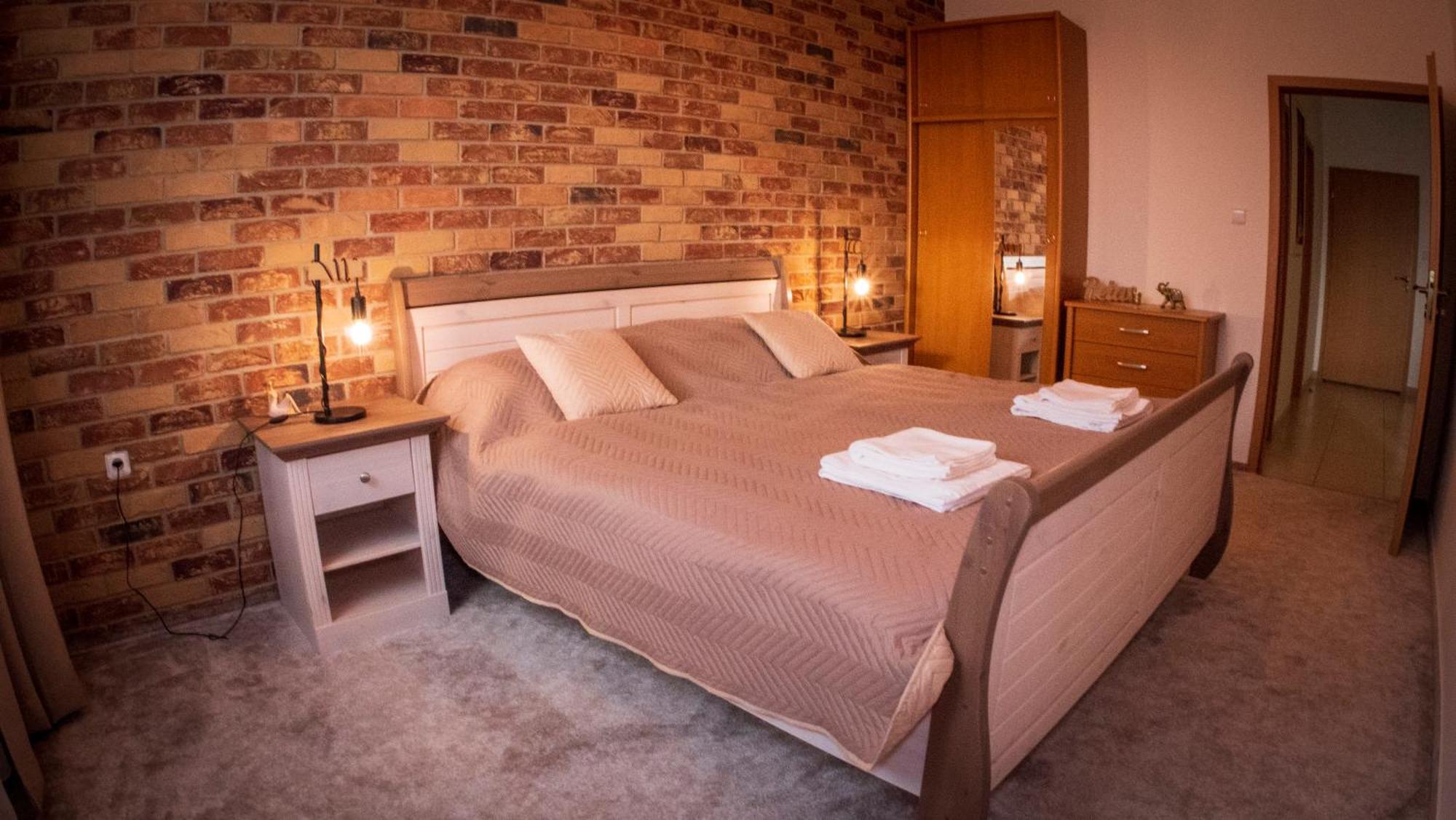 TATRANSKY DOM sk Hotell Veľký Slavkov Rom bilde