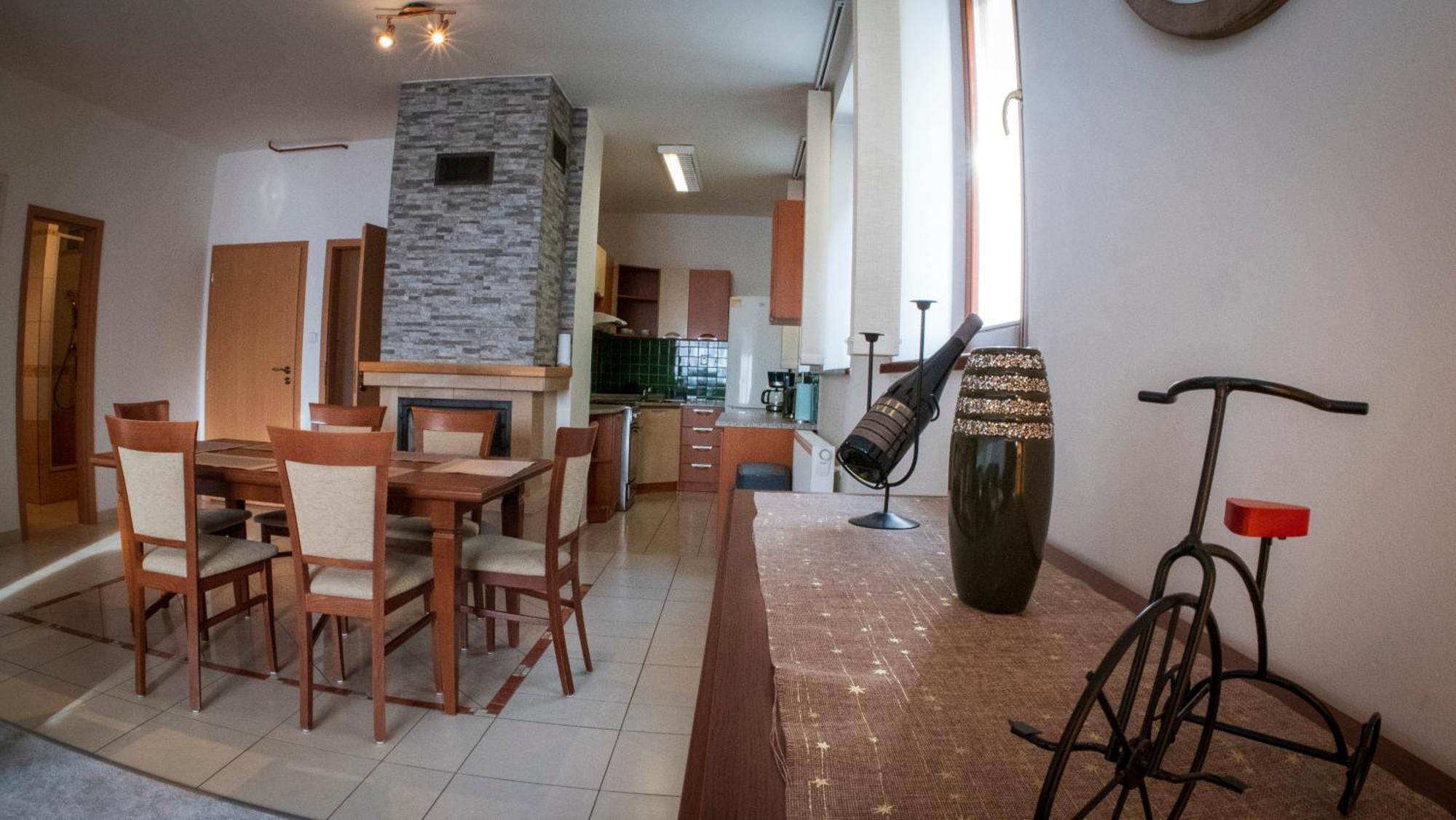 TATRANSKY DOM sk Hotell Veľký Slavkov Rom bilde